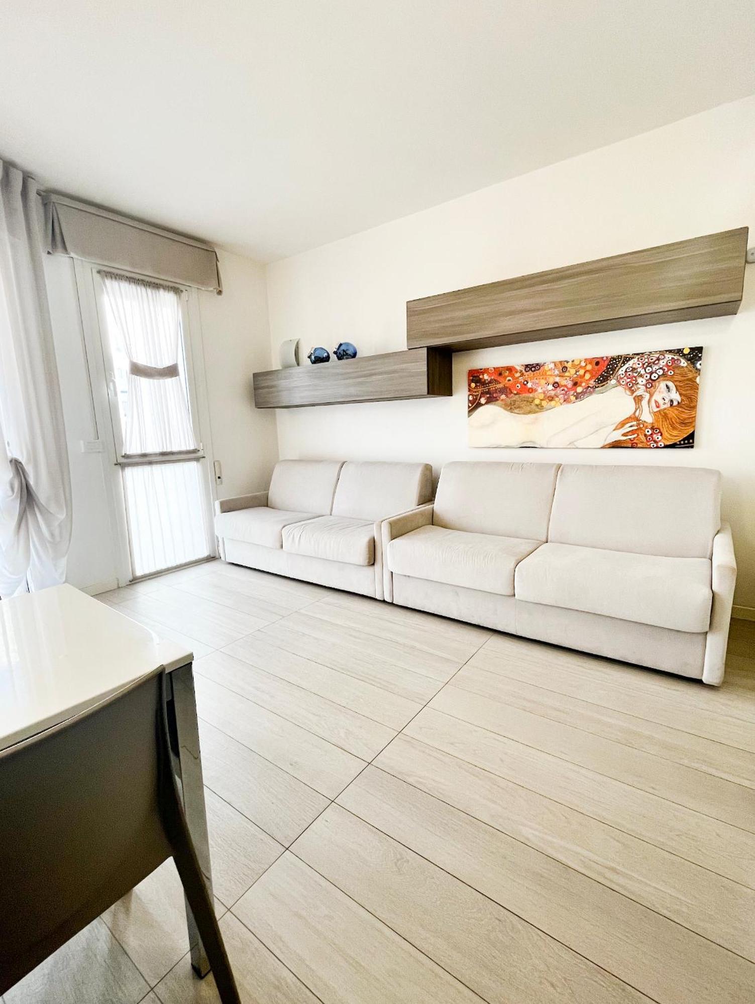 Vista Mare, - Centro Commerciale Apartment *
